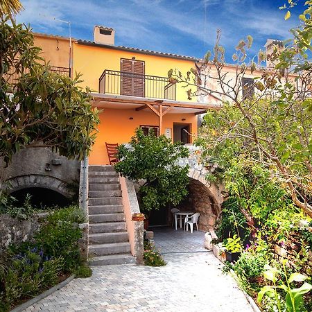 Holiday Home Kuca Na Moru Kornic Luaran gambar